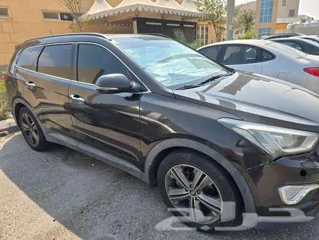 Hyundai Grand Santa Fe 1