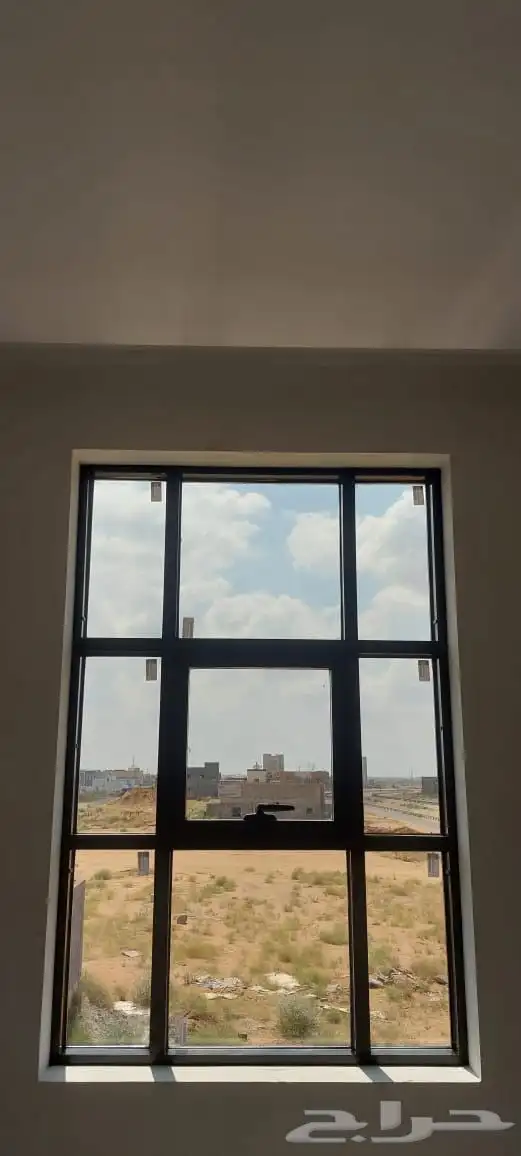 استركشر رويال سريا 9