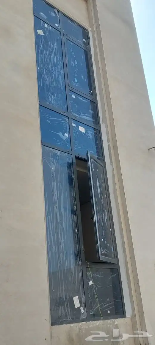 استركشر رويال سريا 1