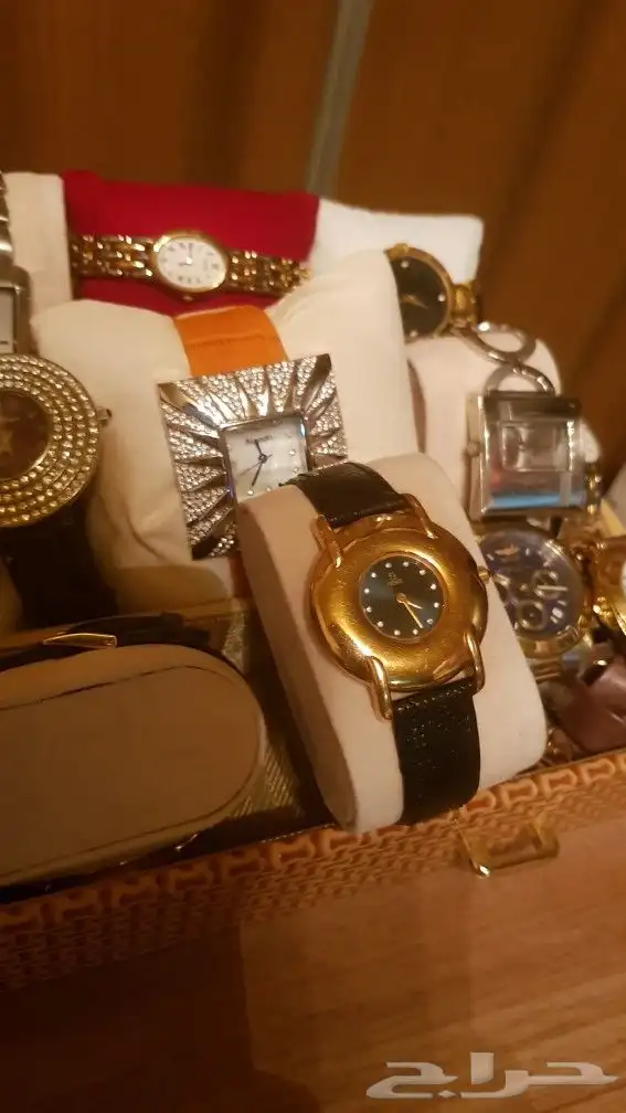 ساعات ماركات نسائيه و رجاليه ب 50 ريال فقط 4