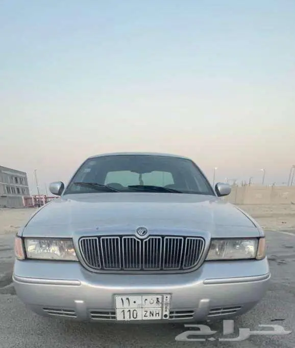 فورد ماركيز الموديل 2000 LS 4