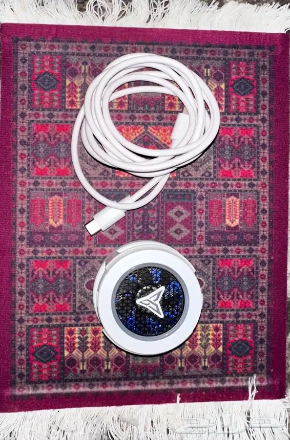 مبرد لببجي ووصلة شاحن وسماعه 2