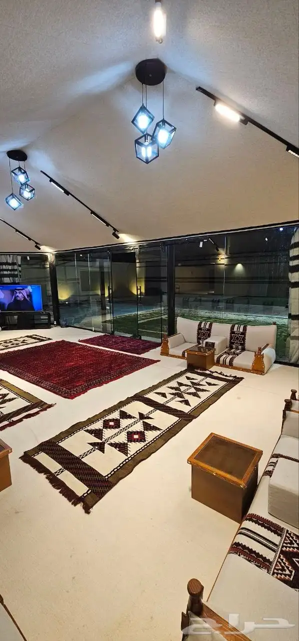 خيام _خيمة الصقور _ خيمة 1