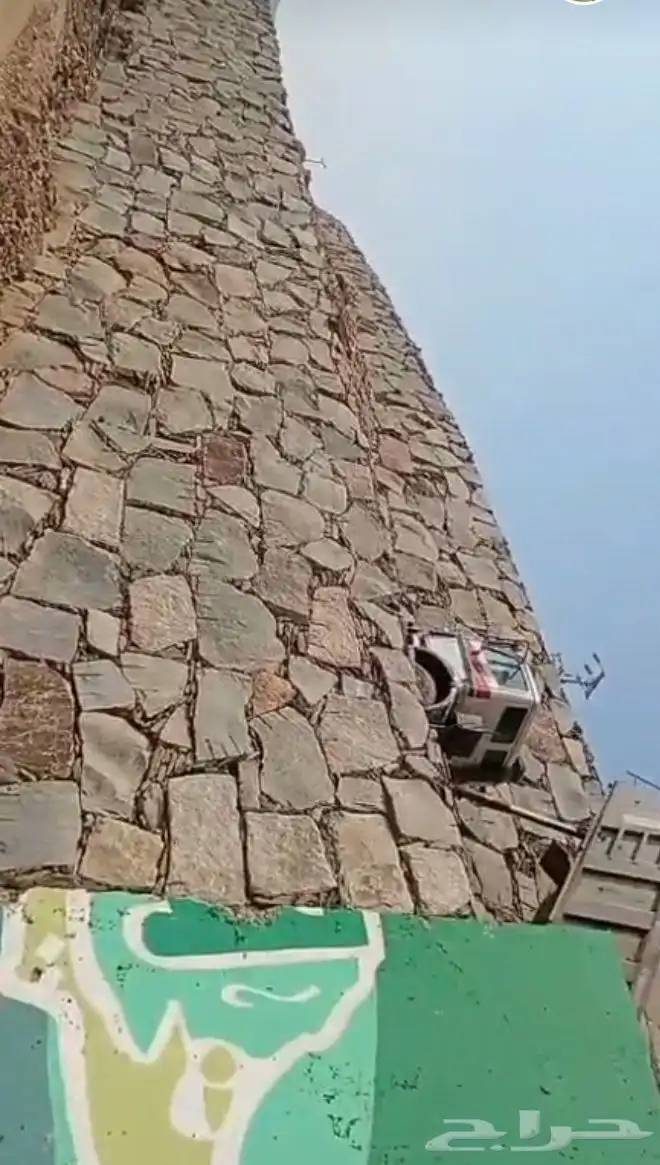 بوكلين ل مباني الحجر. فتح خط. قص اراضي 1