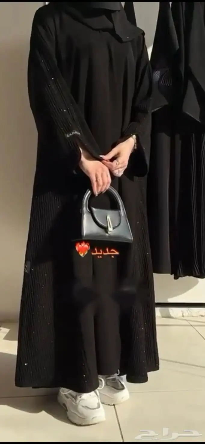 عبايه قماش كريب ملكي نص كلوش 2