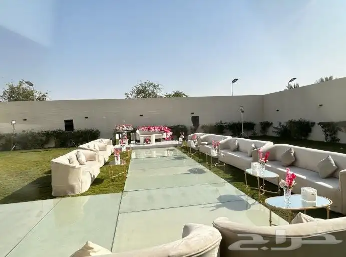 ما احد حفلات والمناسبات 3