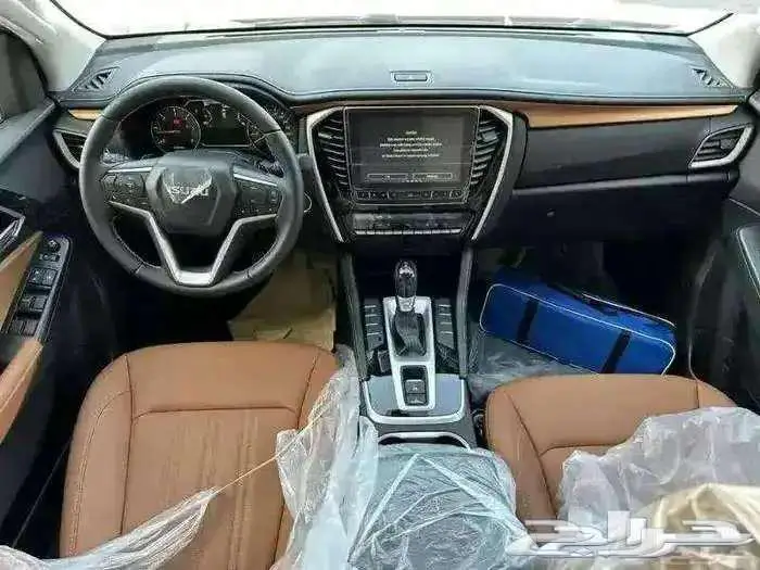 ايسوزو MUX فل كامل ديزل دبل 2024 كاش و أقساط 8