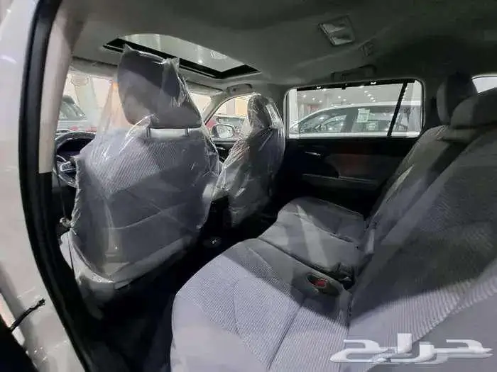 هايلندر جي ال إي 2.5 هايبرد 4 4 اتوماتيك (أبيض  2025) 2