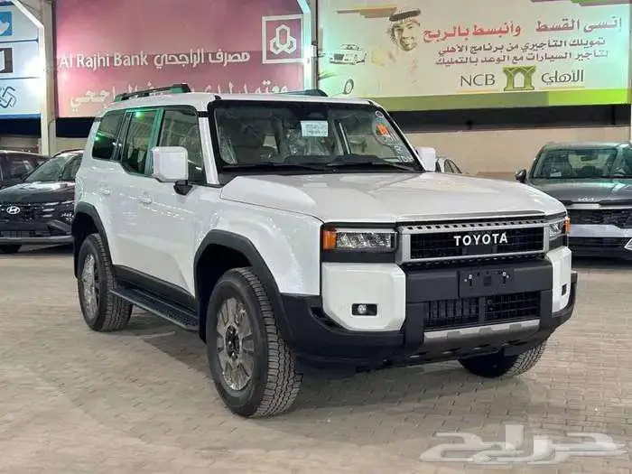 تويوتا برادو TXL3 موديل 2025 بنزين 1