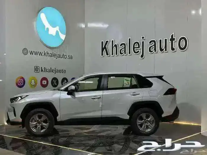 تويوتا راف فور LE استاندر بنزين دبل 2025 1