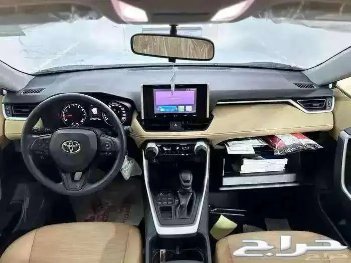 تويوتا راف فور LE استاندر بنزين دبل 2025 3