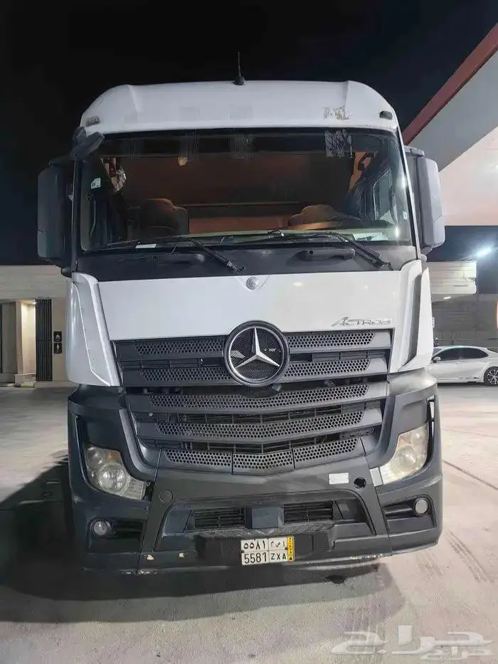 2 شاحنات اكتروس MP4 2016 9
