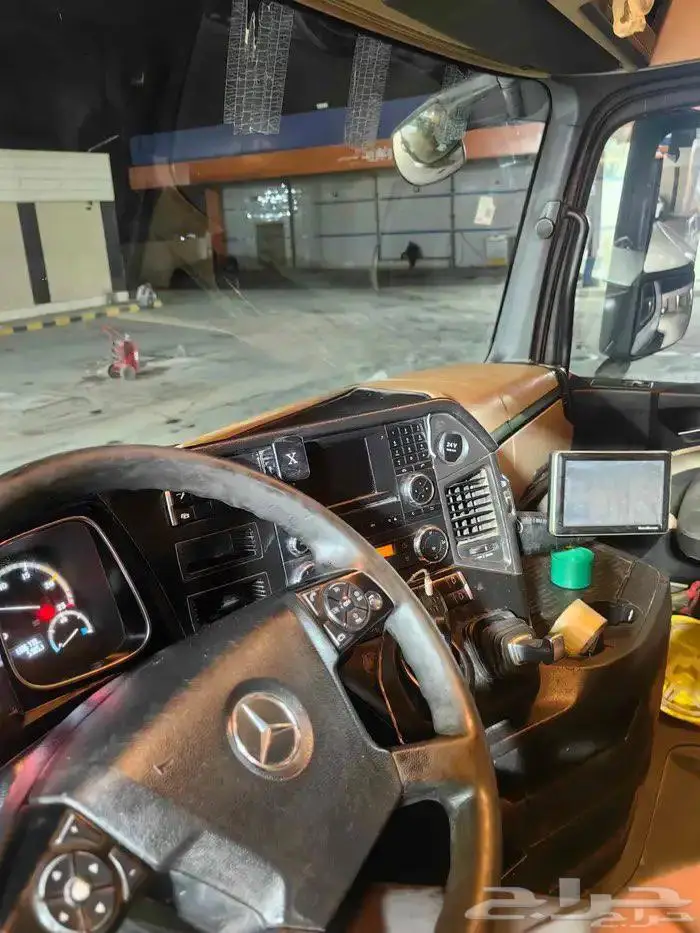 2 شاحنات اكتروس MP4 2016 8