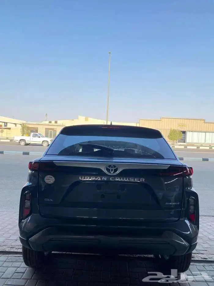 تويوتا اوربان كروزر 2026 كاش وبنوك 4