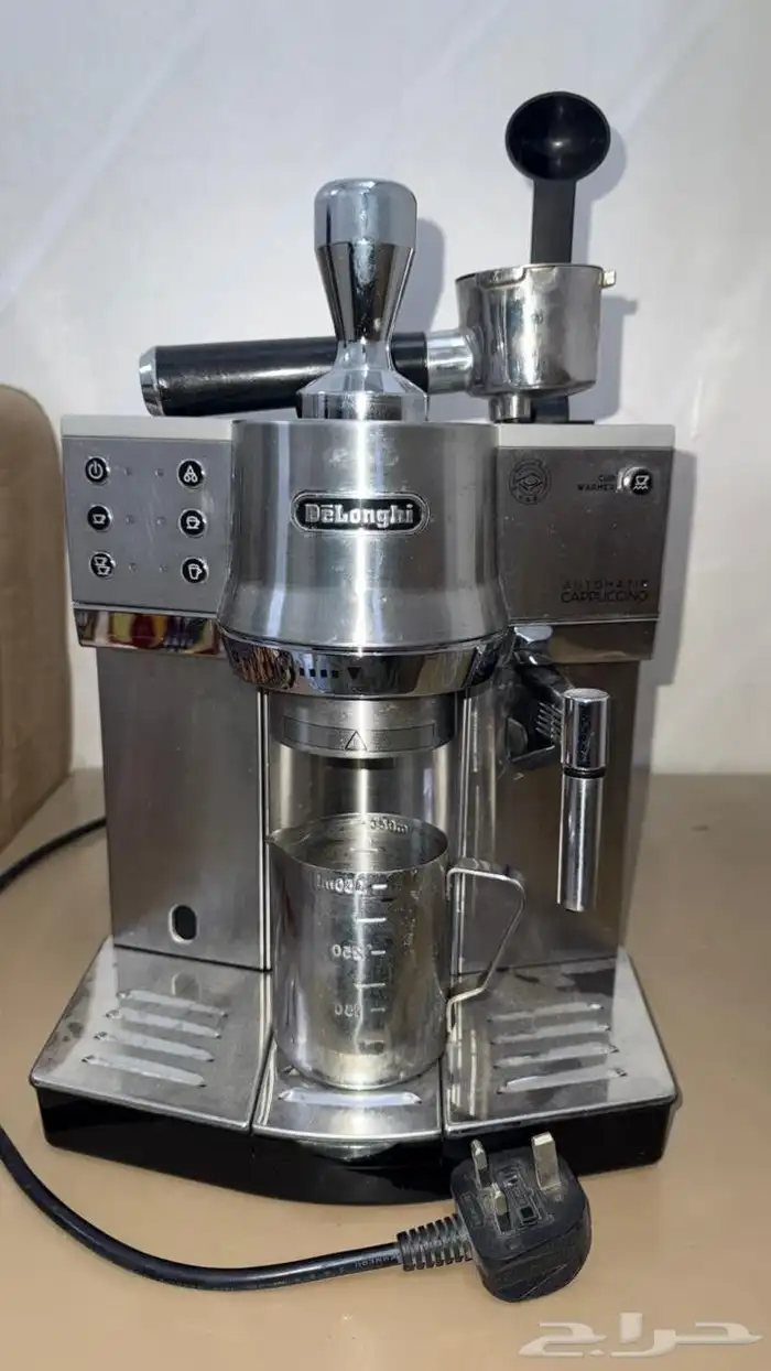 Delonghiماكينة صنع الإسبريسو متعددة الوظائف من ديلونجي - DLE 0