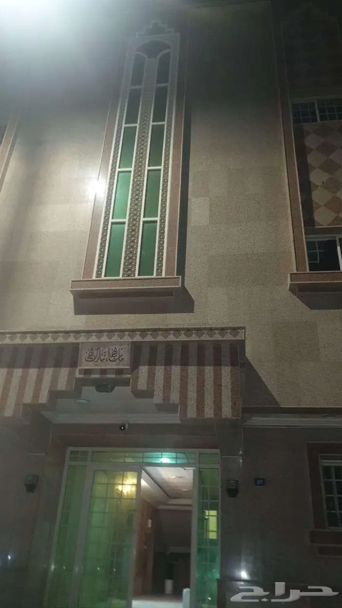 شقق للايجار حي البوادي غرفتين وصالة بمنافعها التواصل واتس 0