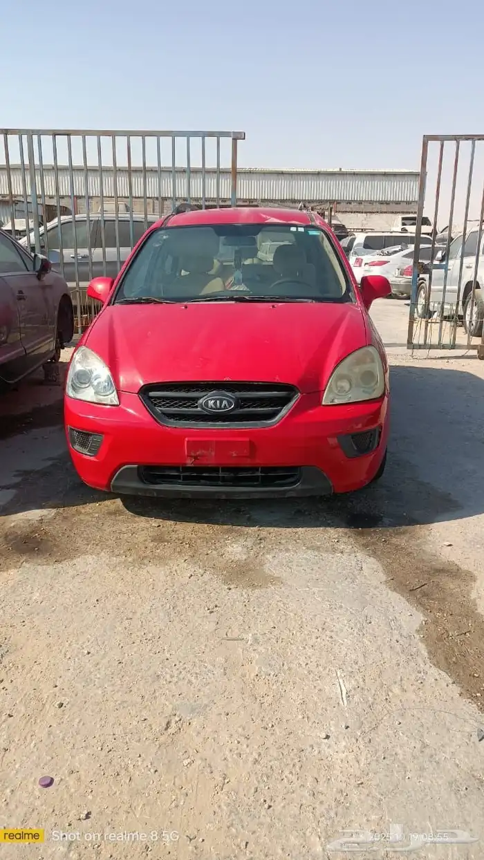 كيا كارنس واجن 2009 6