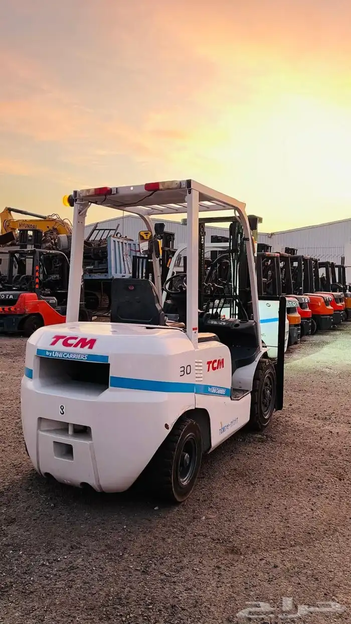 رافعه شوكيه فوركلفت سكينه للايجار كرين مالفت لايجار اسعار طي 1