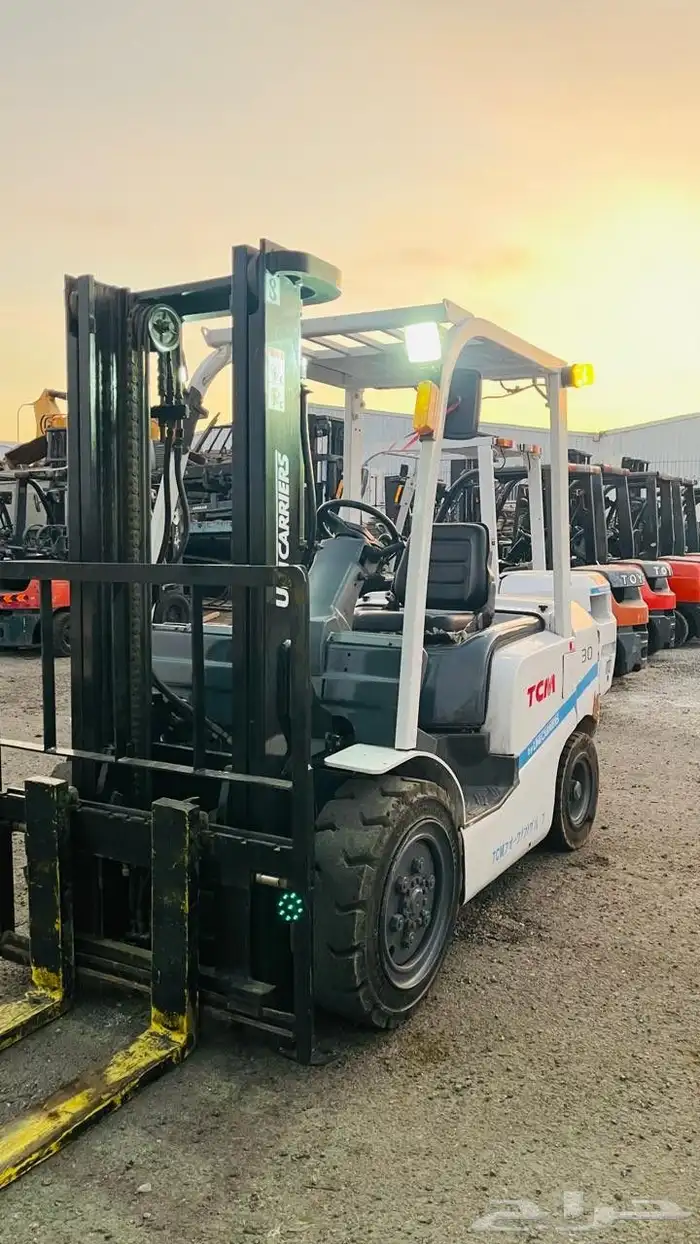 رافعه شوكيه فوركلفت سكينه للايجار كرين مالفت لايجار اسعار طي 0