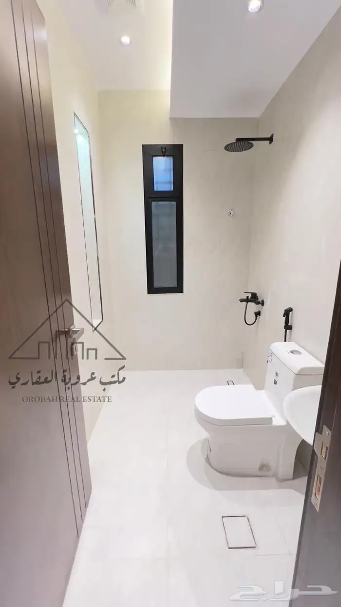 للبيع فيلا روف ارضي تمليك تبوك حي الصفاء 15