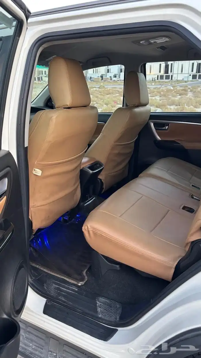 للبيع جيب تويوتا فورشنر VX1 11