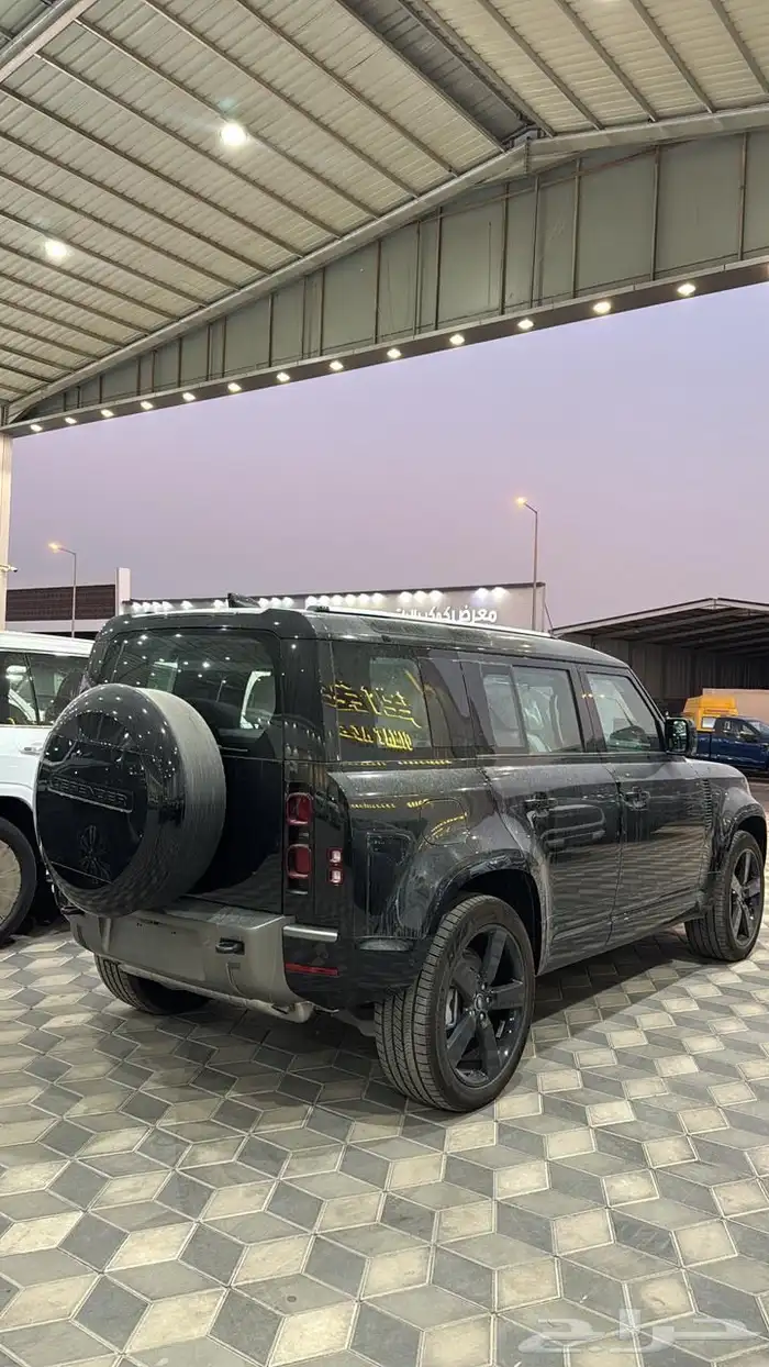 لاندروفر ديفيندر - HSE 110 V6 - سعودي - 2025 8