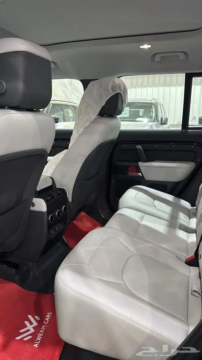لاندروفر ديفيندر - HSE 110 V6 - سعودي - 2025 3