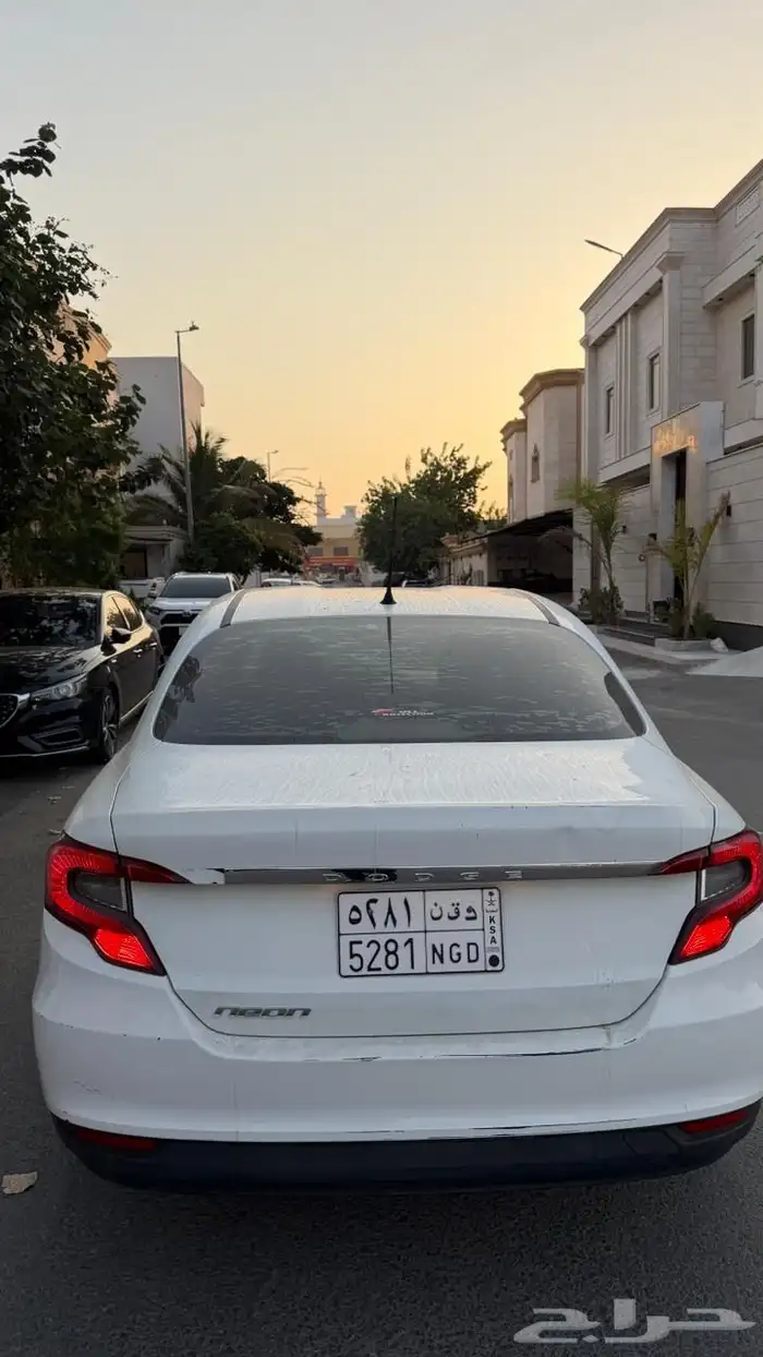 دودج نيون 4
