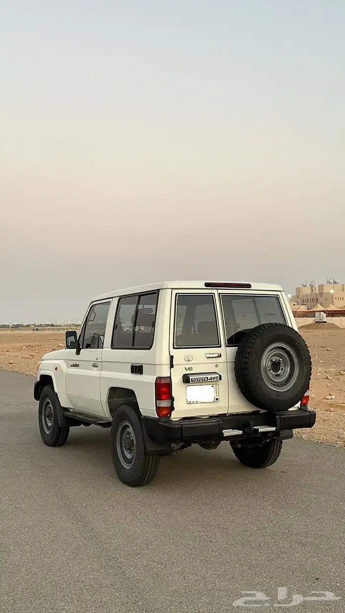 تويوتا جيب ربع 2013 ..تم البيع .. 3