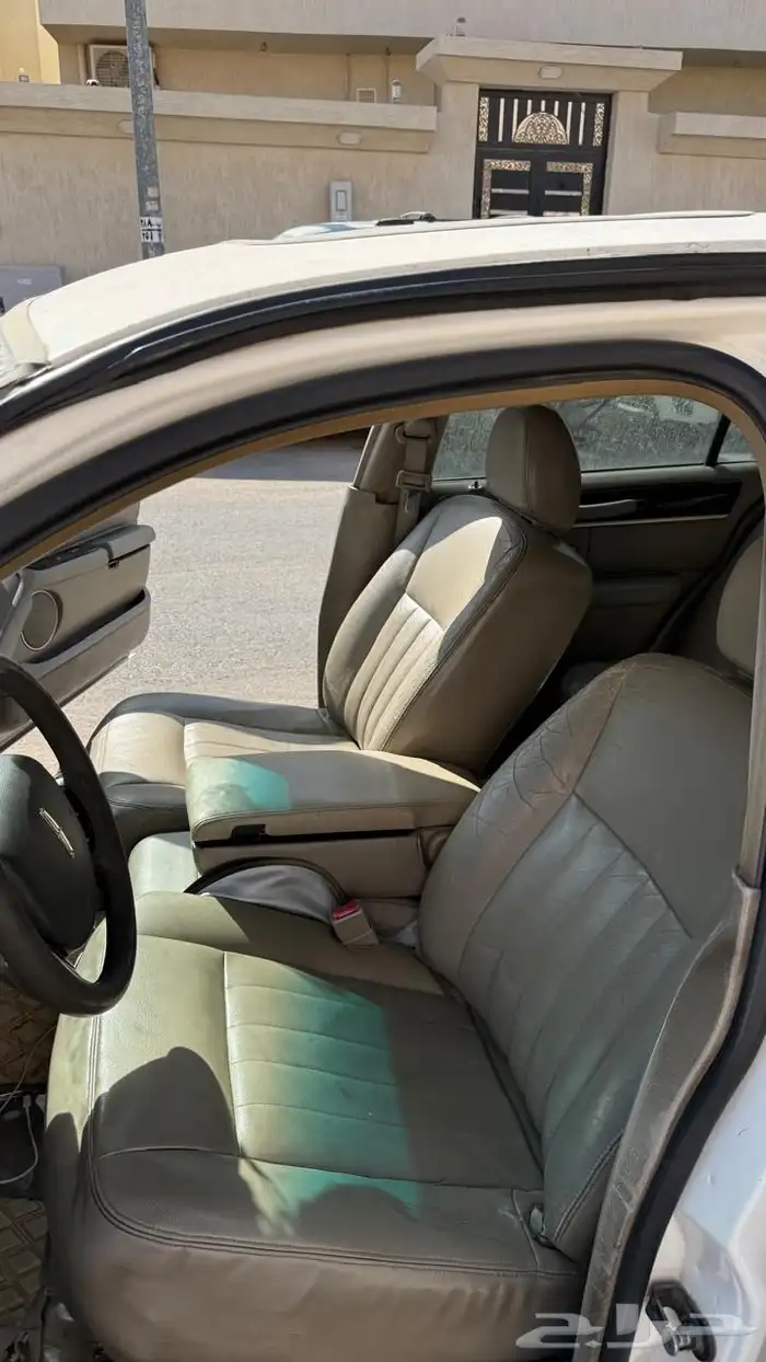 لينكون تاون كار 2006 للبيع 11