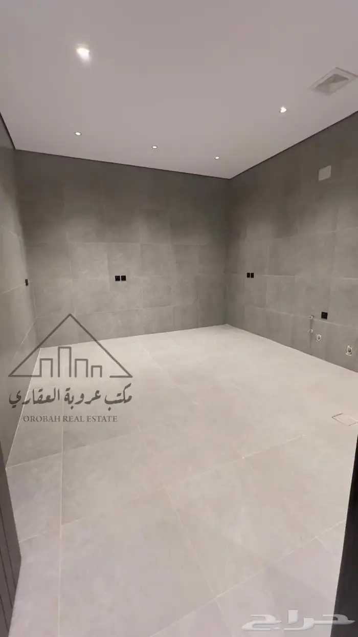 للبيع فيلا روف ارضي تمليك تبوك حي الصفاء 17