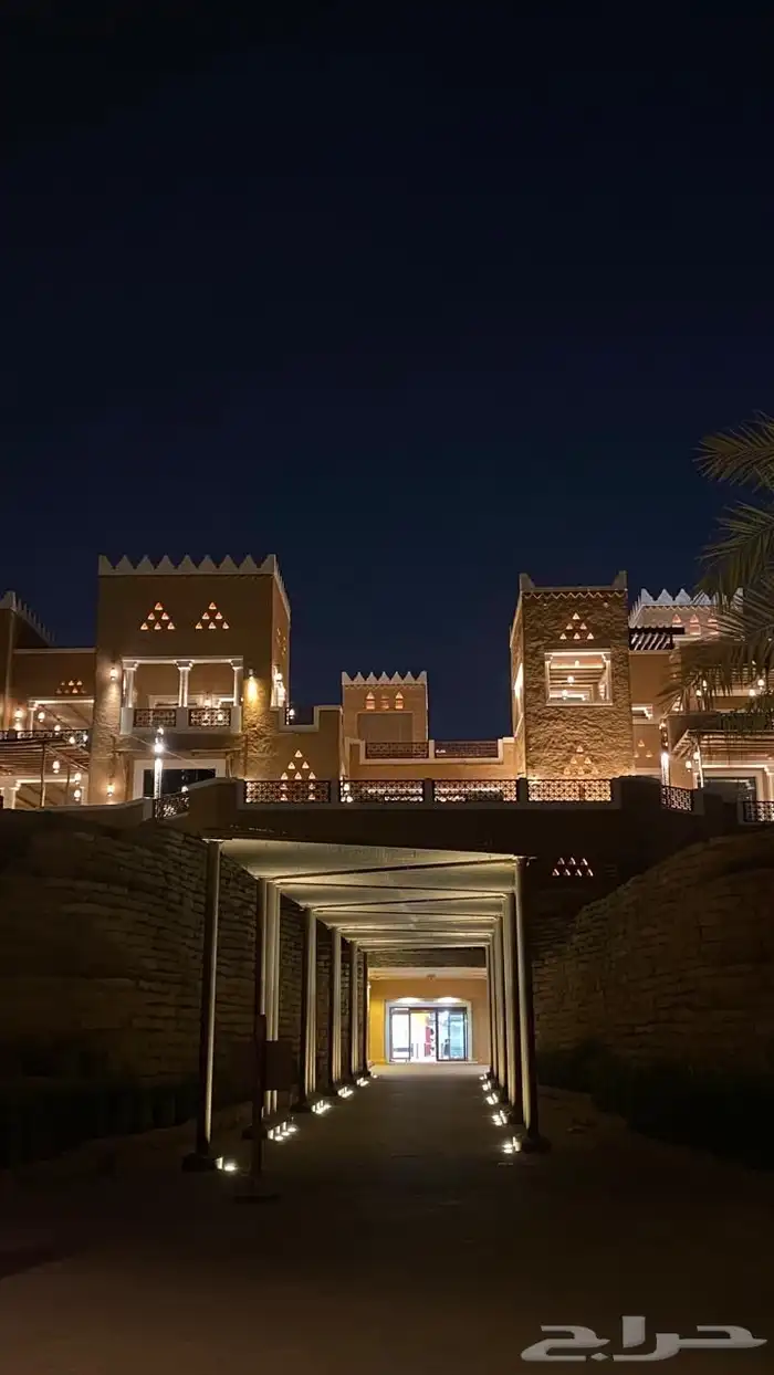 مصورة ومصممة 7