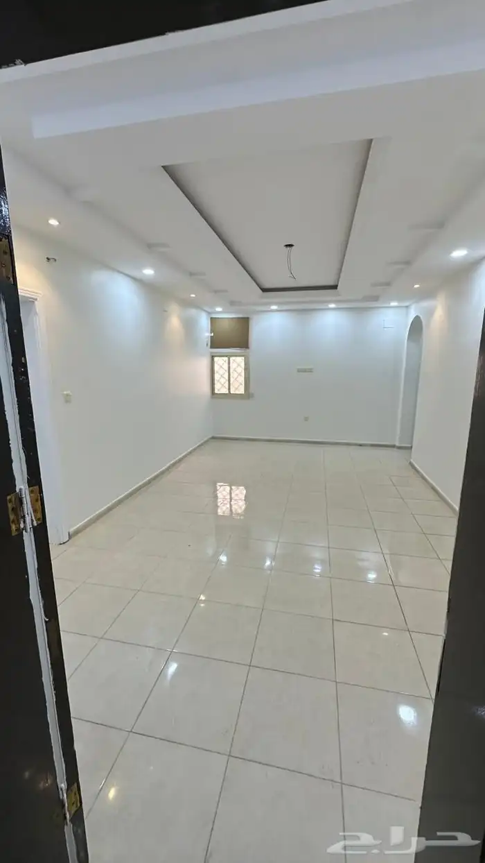 شقة للايجار في التنعيم بجوار كلية التقنيه وقاعة الروشه 12