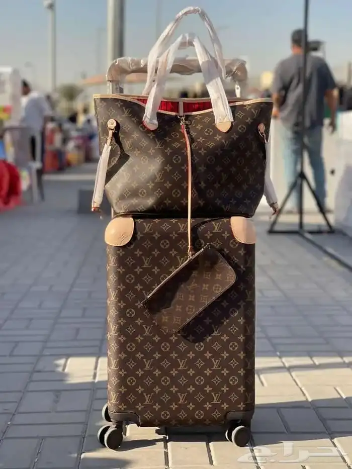 حياكم وصل جديدي من شنط والفساتين السهرات 37