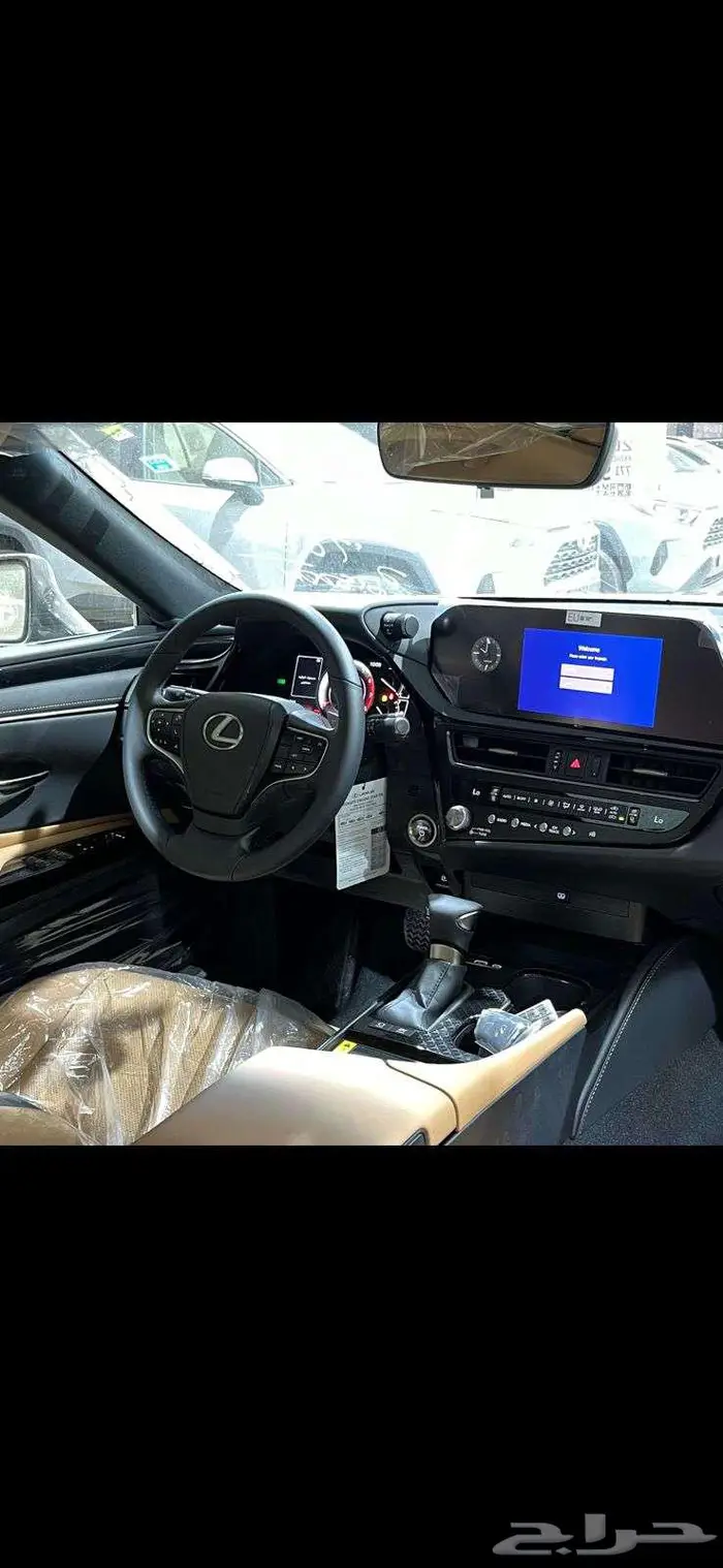لكزس ES300H 2025 هايبرد - دفعتين 0  بدون ربح 8