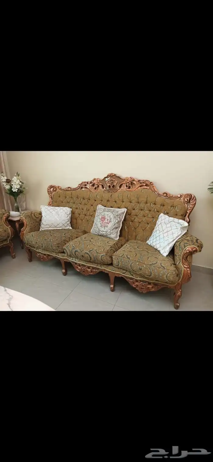 كنب مع الستاره والطاولات الرياض الروضة 1