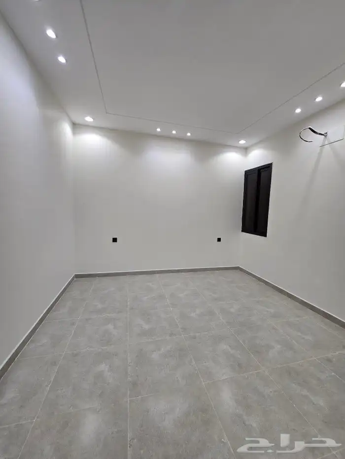 للبيع شقق علويه 6غرف VIP وسط الخدمات بحي الضيافه من 520 ألف 14