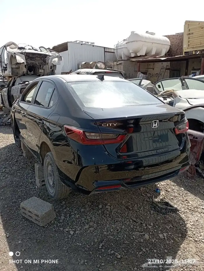 يوجد لدينا قطع تشليح سياره هوندا سيتي مديل 2024 0