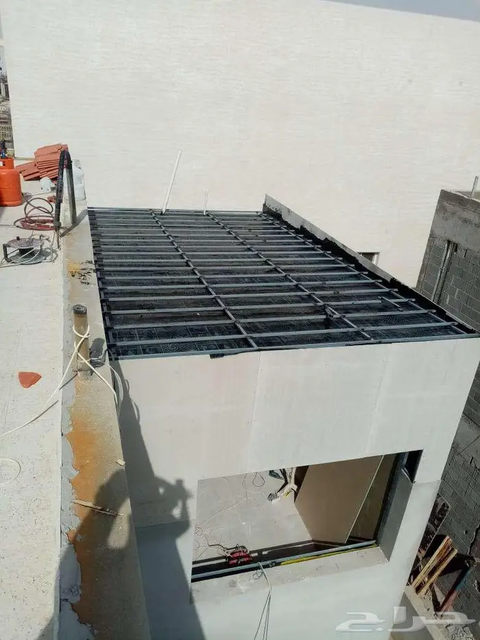 تركيب افضل انواع القرميد بالجنوب قرميد الجنوب 9