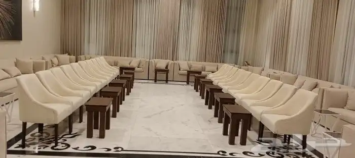تاجير كنب في اي بي 6