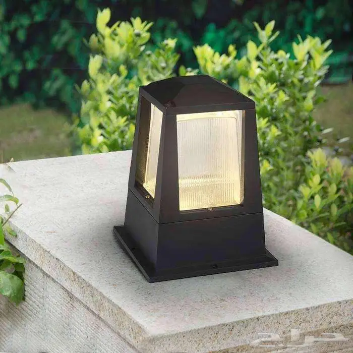 فانوس جداري سور انارة خارجية فوق السور او حدائق 3