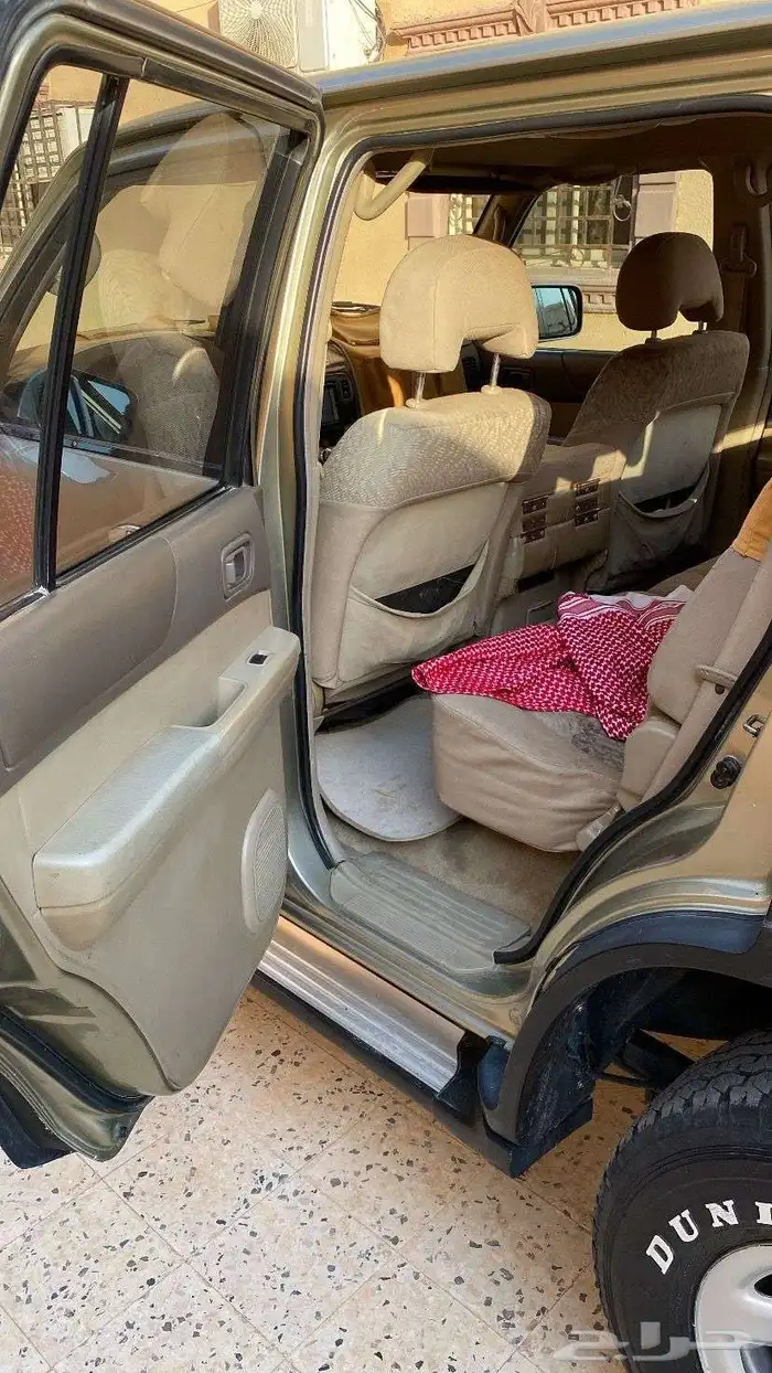 نيسان فتك 2002 7