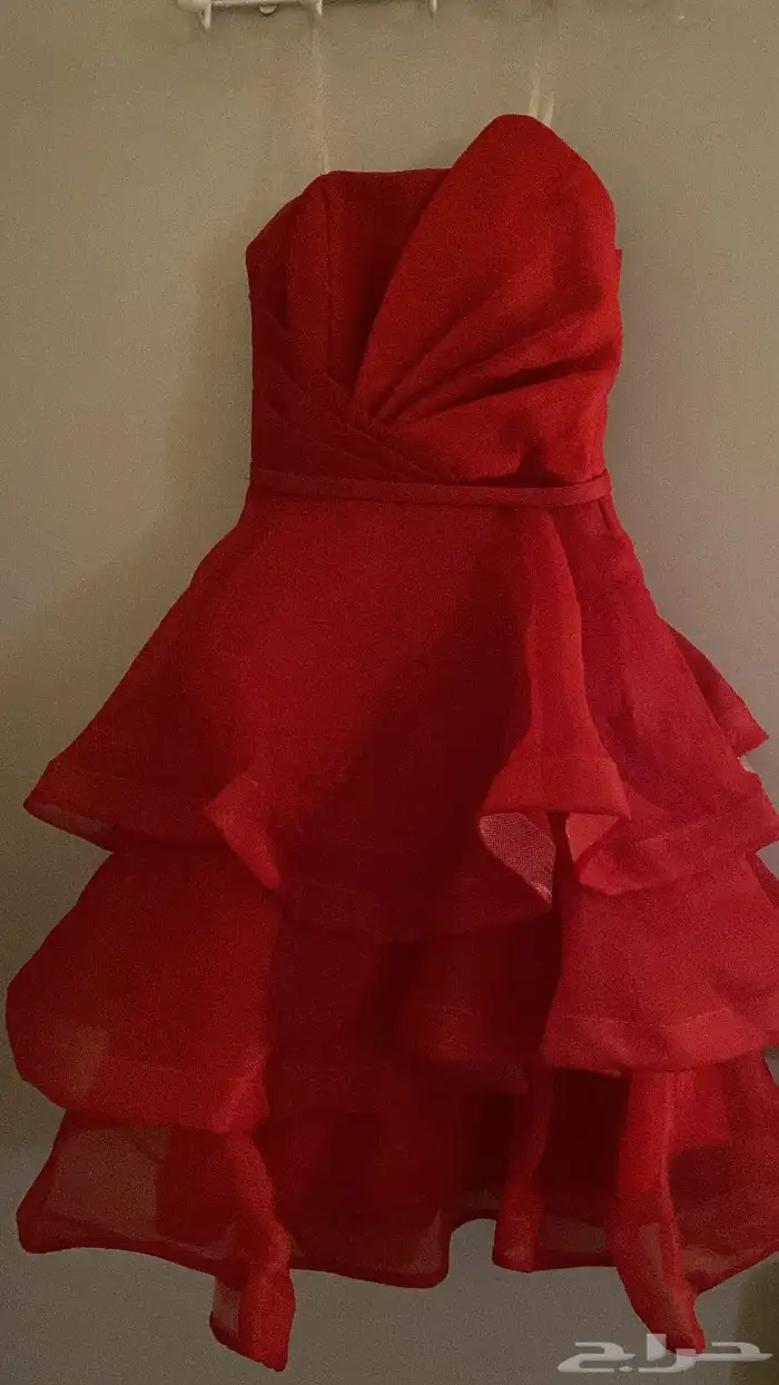 فستان احمر 0