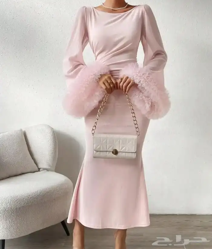 فستان وردي وفستان سماوي 0