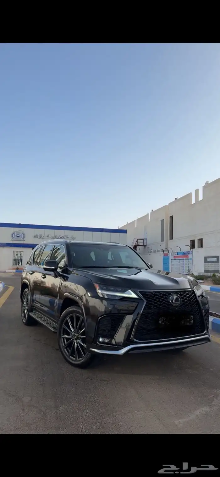 جيب لكزس اف سبورت 2022 سعودي شبه جديد 0