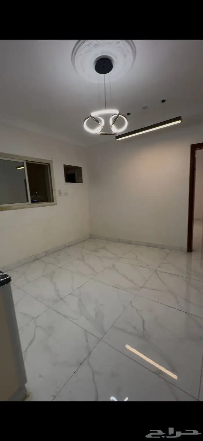 للإيجار شقة مجددة بالكامل في تبوك 1