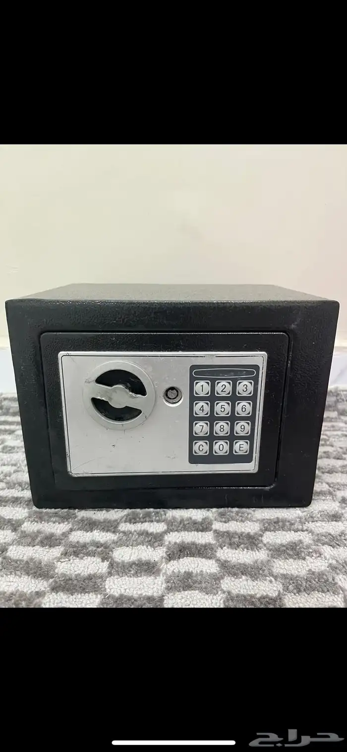 خزنة جديده ونظيفه 0