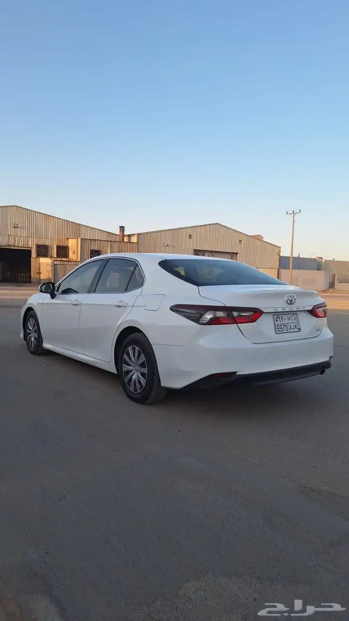 كامري 2022 ستاندر 8