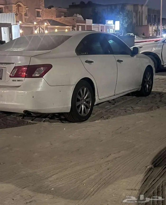 للبيع سيارة لكزس e350 موديل 2007 0