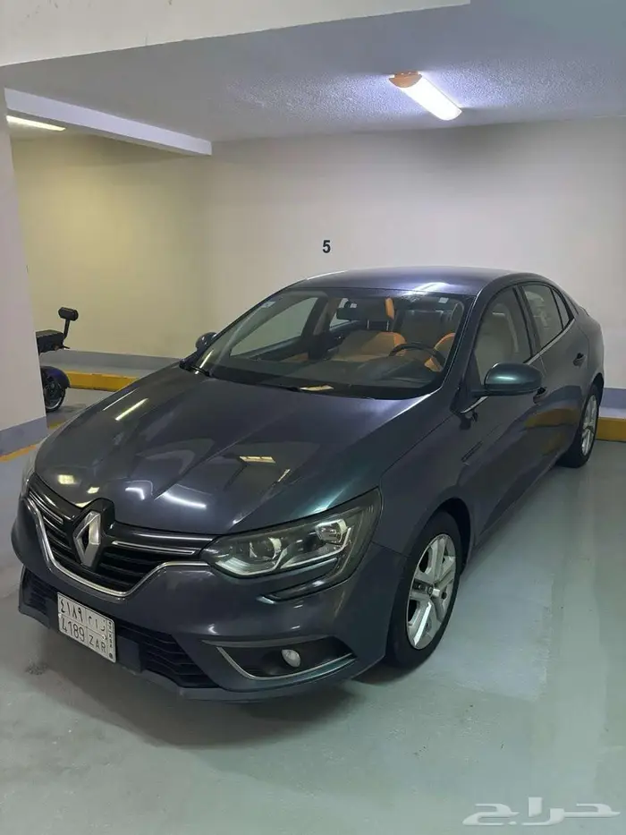 Renault Megane SE 2021 accident-free car 2